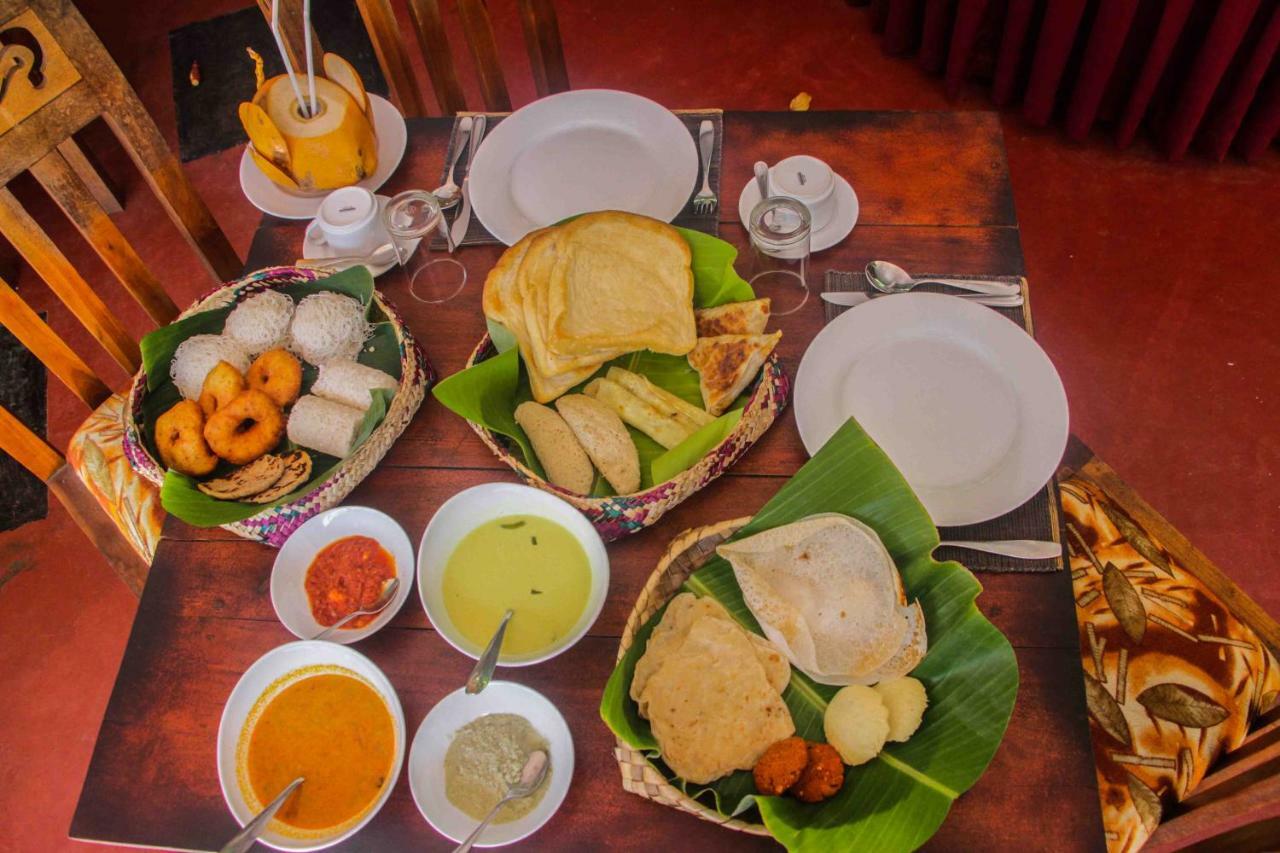 Hungry Lion Resort Sigiriya Esterno foto